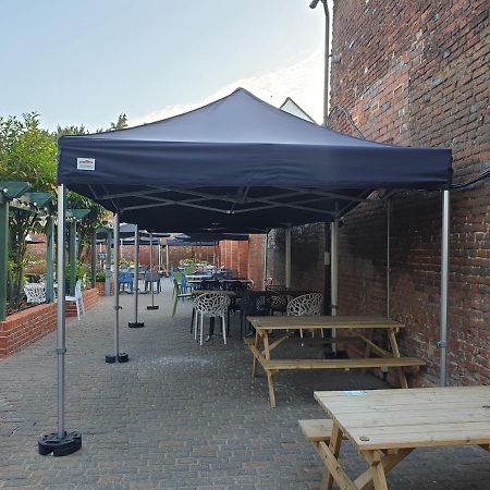 The Catherine Wheel Wetherspoon Hotel Henley-on-Thames ภายนอก รูปภาพ