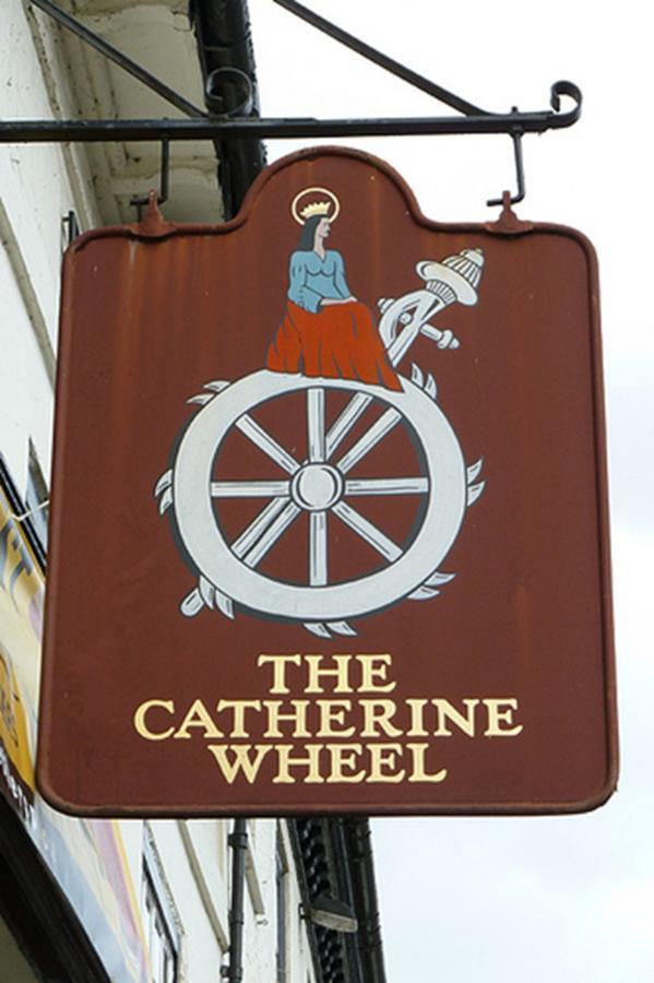 The Catherine Wheel Wetherspoon Hotel Henley-on-Thames ภายนอก รูปภาพ